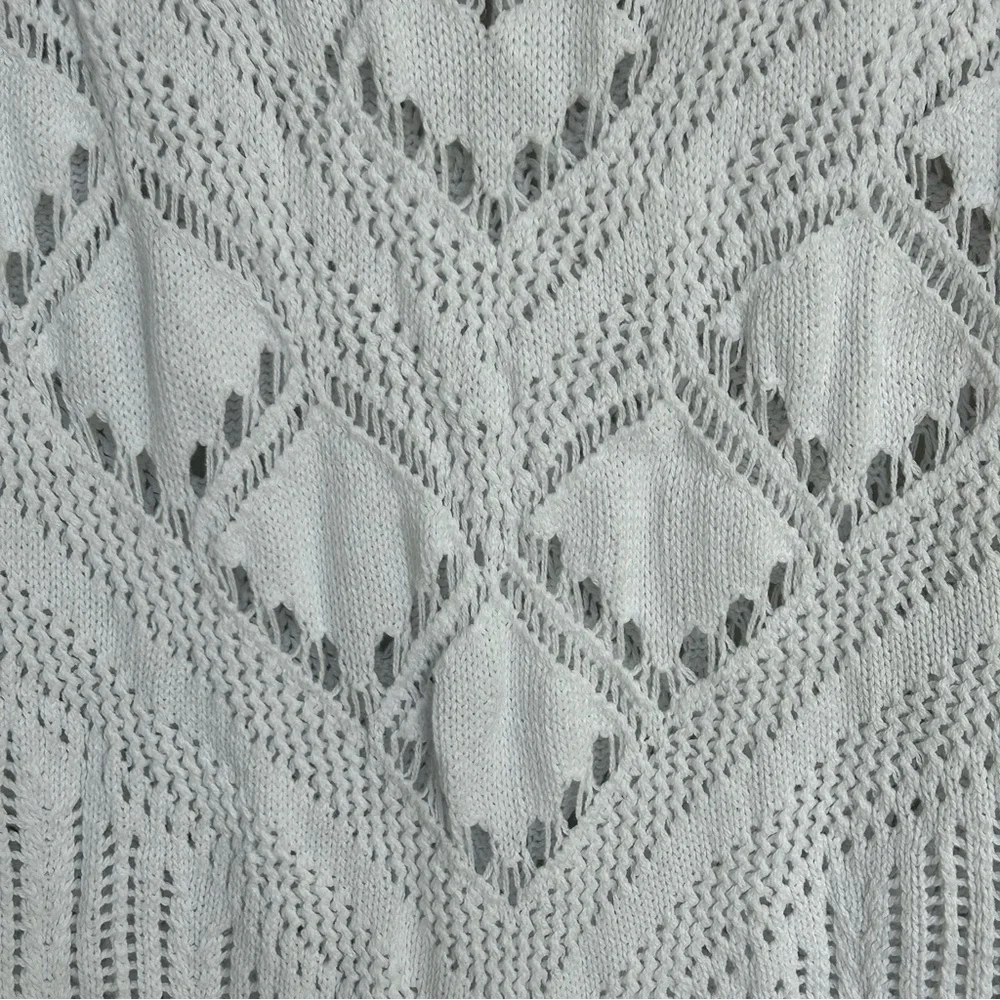 FP Beach White Crochet Knit Sleeveless Cover-Up Dress Women’s Size Medium Pool - Picture 3 of 5